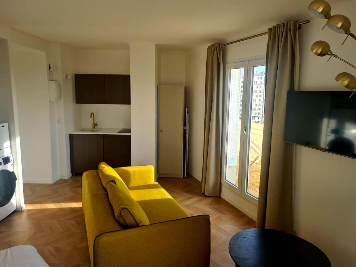 Paris Balcony Top Floor Room Extérieur photo