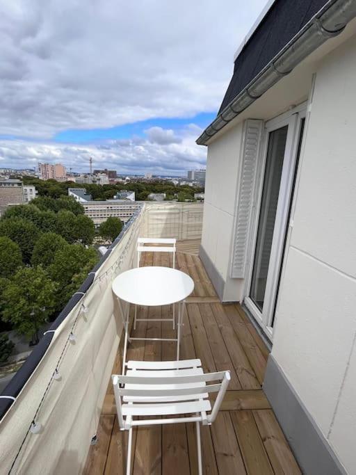 Paris Balcony Top Floor Room Extérieur photo